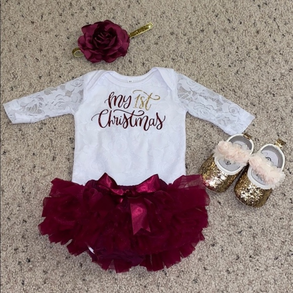 Baby’s 1st Christmas outfit
